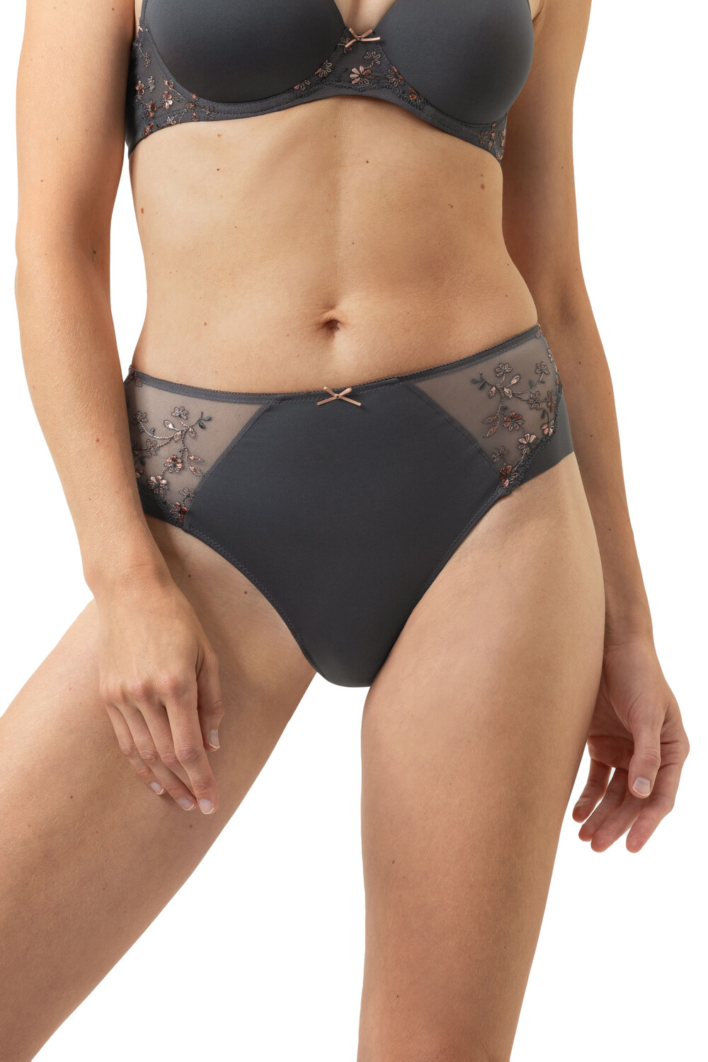 c220e36121944d7c11e1edd256727d17